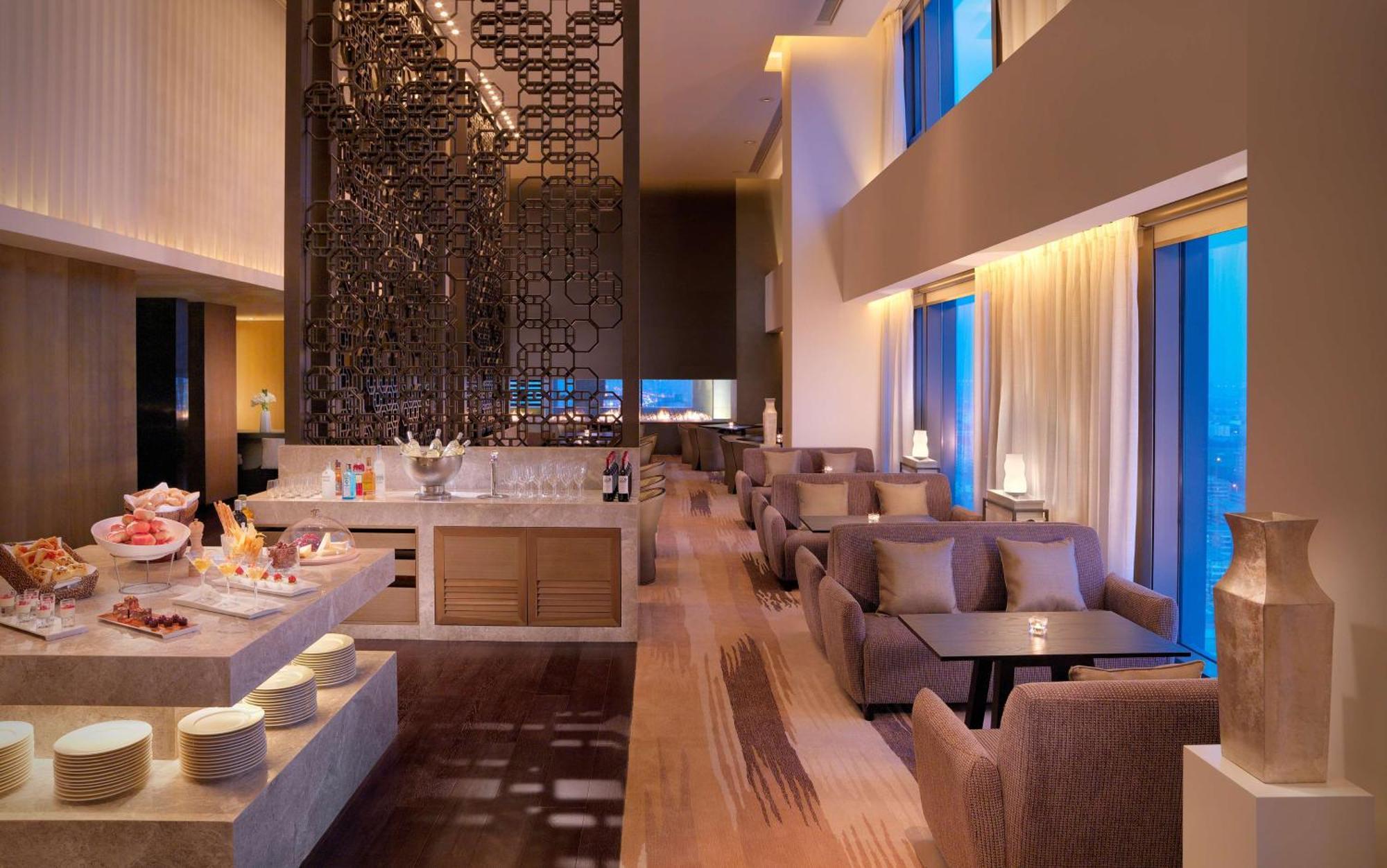 Hyatt Regency Tianjin East Hotel Exterior photo